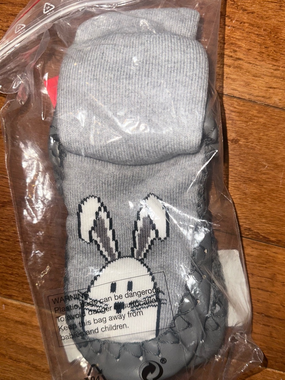 NEW Hanna Andersson Bunny Grippy Socks – Gray – Kids Size 12 – Sealed